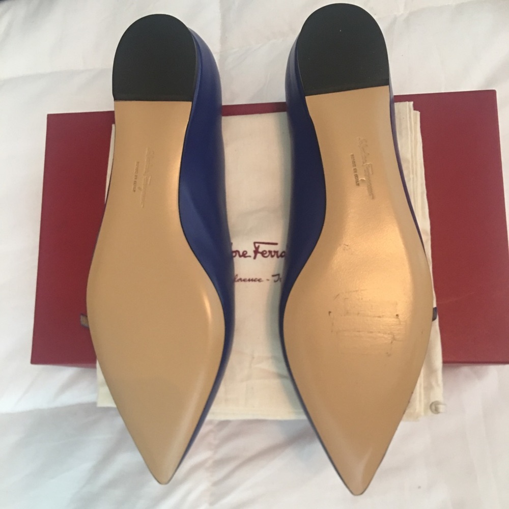 New Ferragamo Blue Leather Flats - Picture 3 of 4